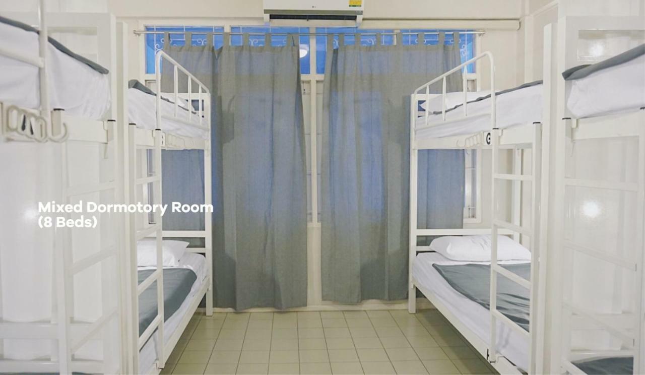 Need Sleep Hostel Банкок Екстериор снимка
